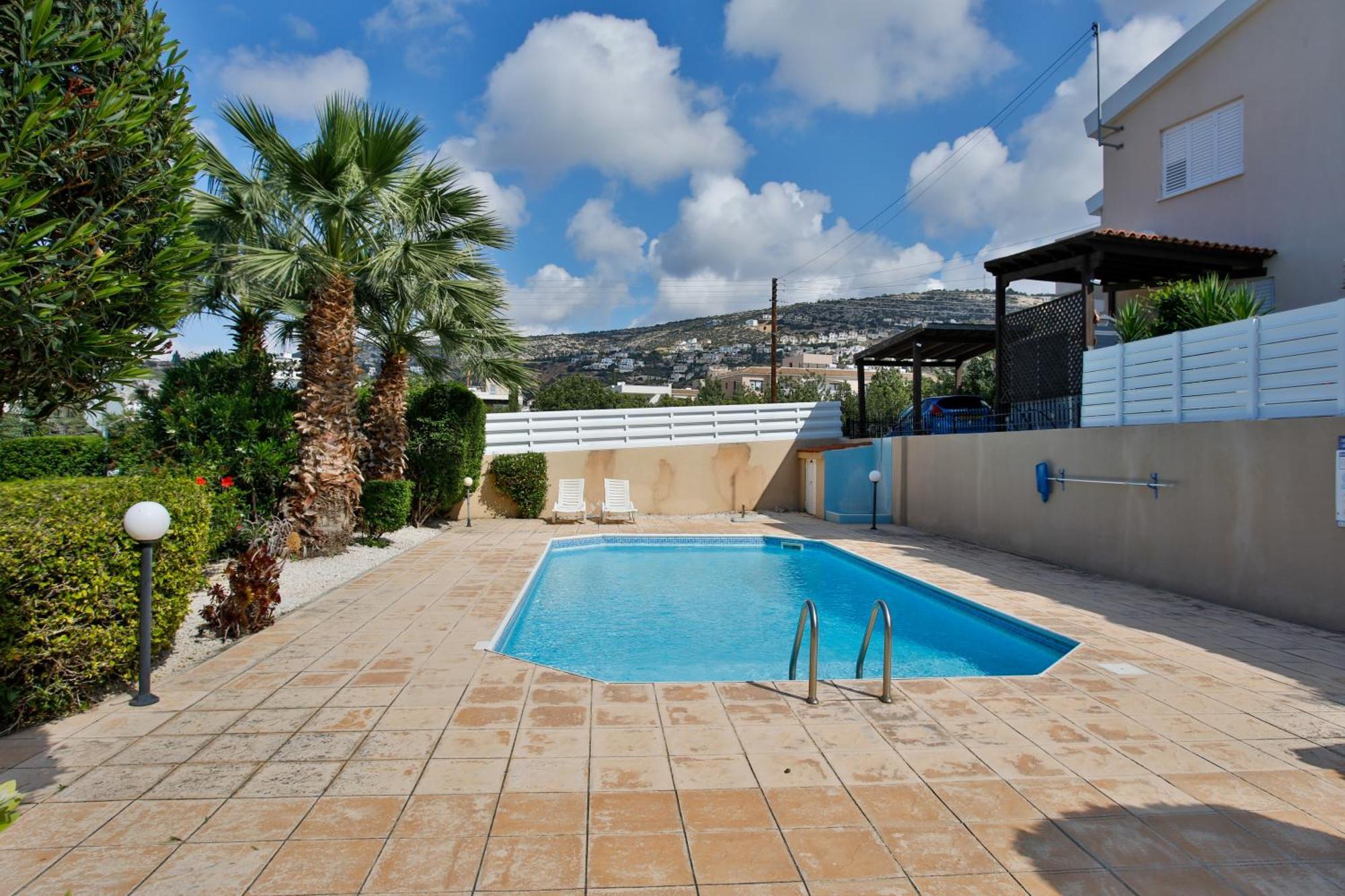The Marilouize Apartment Pegeia Exterior foto